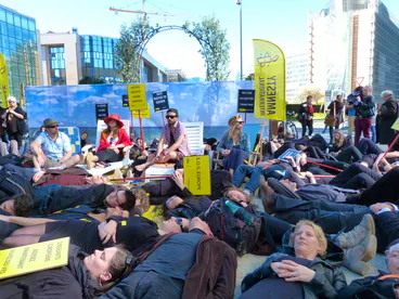 Afbeelding protest red de zorg