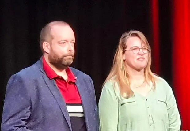 Marc en Claudia geïnstalleerd als Raadslid.