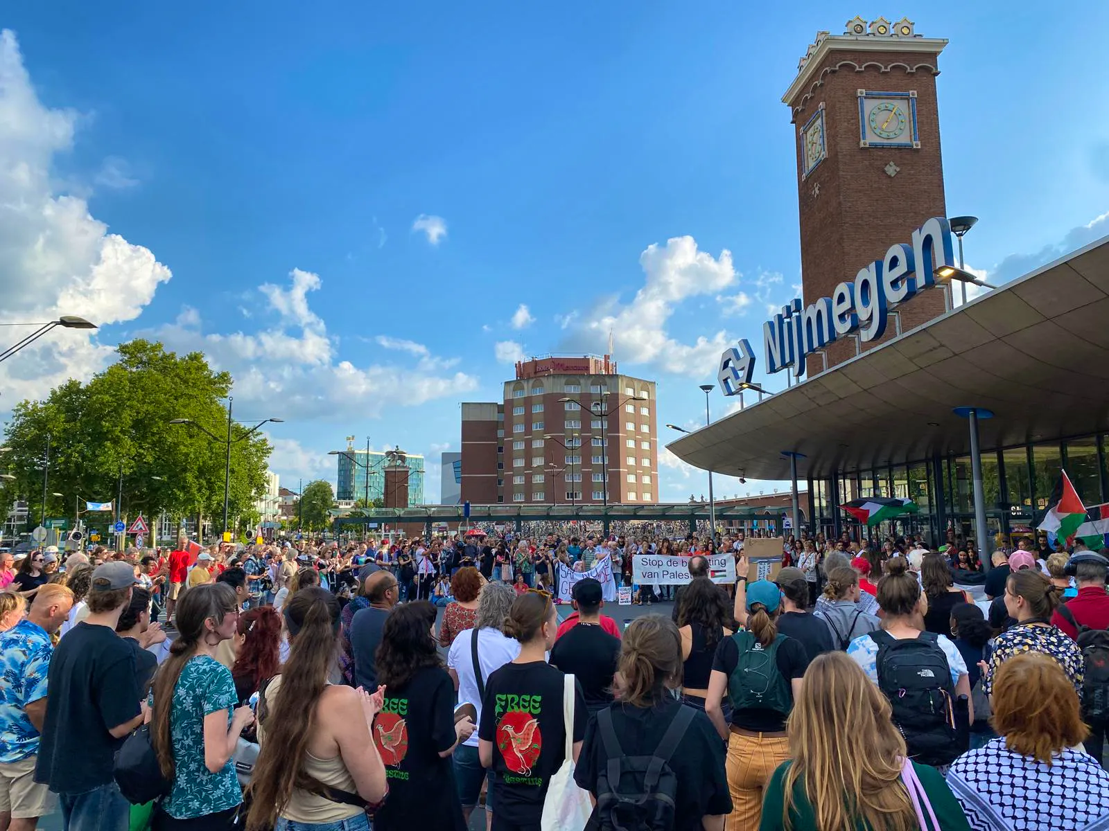 Afbeelding protest red de zorg