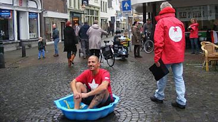 Schoolzwemmen afschaffen? Dan ga je nat!