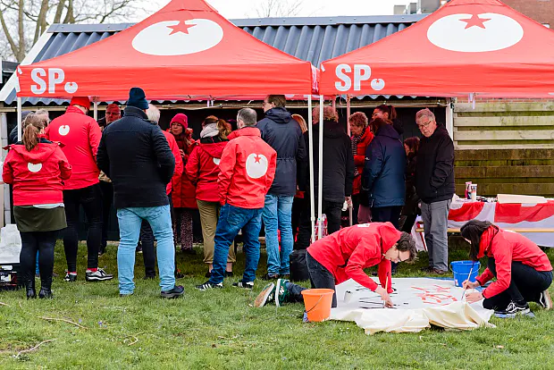 Afbeelding protest red de zorg