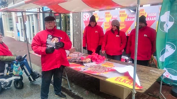 SP'ers trotseren de maartse sneeuwstorm