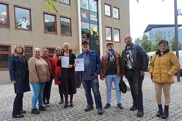 "Boze huurders Landgraaf stappen naar kantoor woningstichting voor gesprek met directeur: ‘Nu kijken of er iets gaat veranderen’"