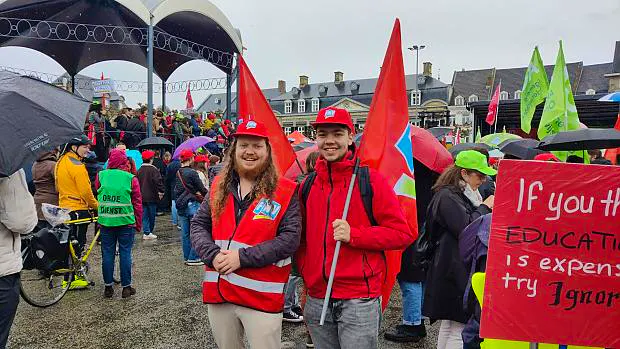 Afbeelding protest red de zorg