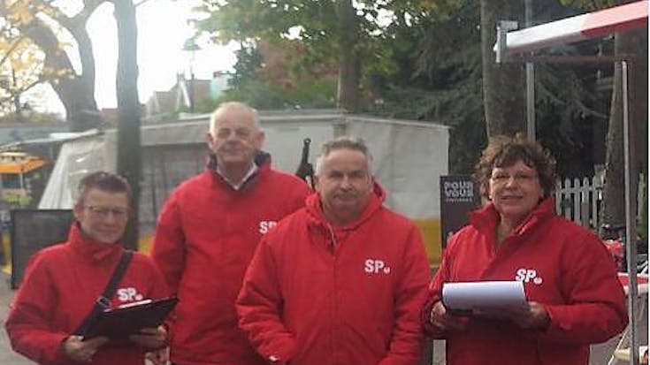SP protesteert in Schagen tegen opheffen van 5 buslijnen in onze regio! Teken de petitie!