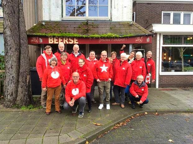 4 November 2017 SP vrijwilligers halen handtekeningen op tegen opheffing buslijnen in onze regio