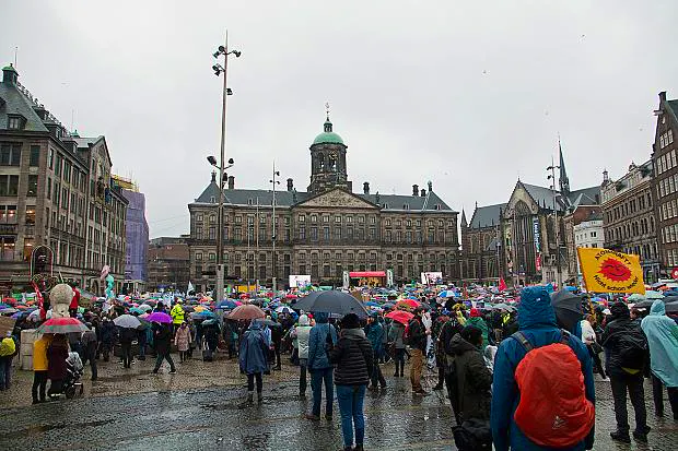 Afbeelding protest red de zorg