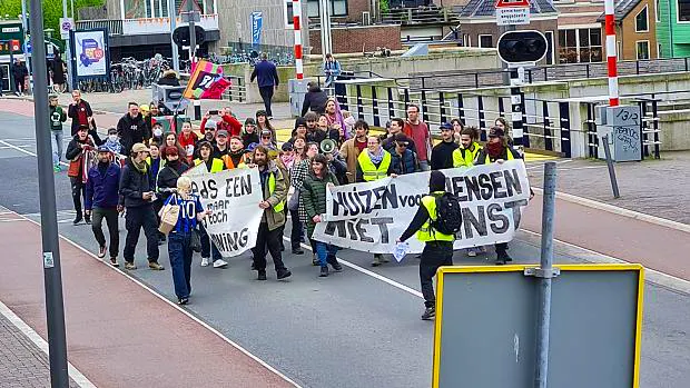 Afbeelding protest red de zorg