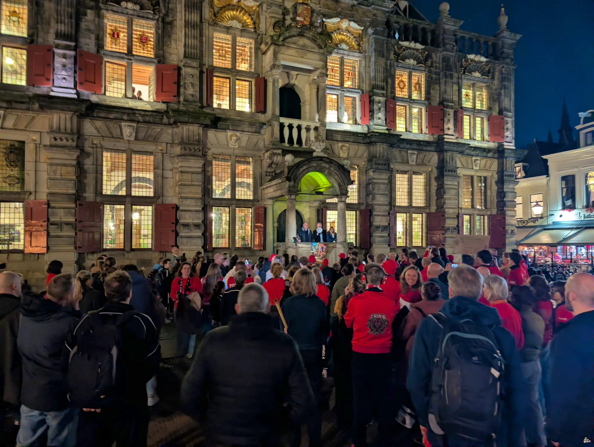 Demonstratie op de Markt: niet bouwen op sportgrond