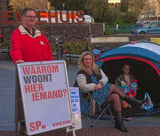 Afbeelding voor Een woning voor Thamara en haar drie kinderen?