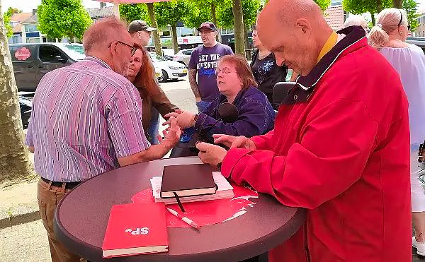 Afbeelding protest red de zorg