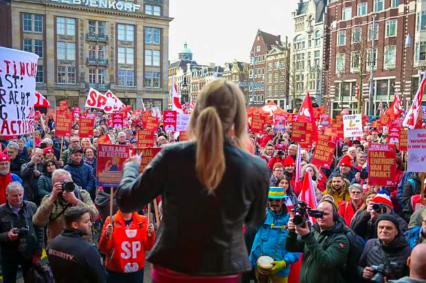 Afbeelding protest red de zorg